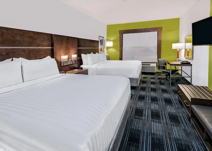 Express & Austin - Area By Ihg Hotel 3*