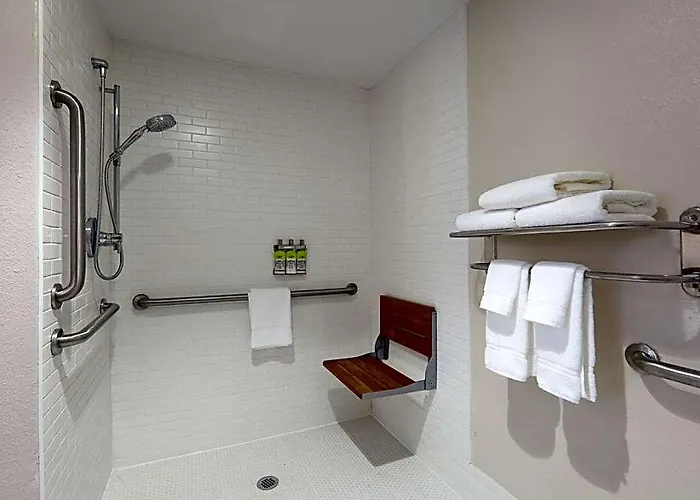 Express & Austin - Area By Ihg
